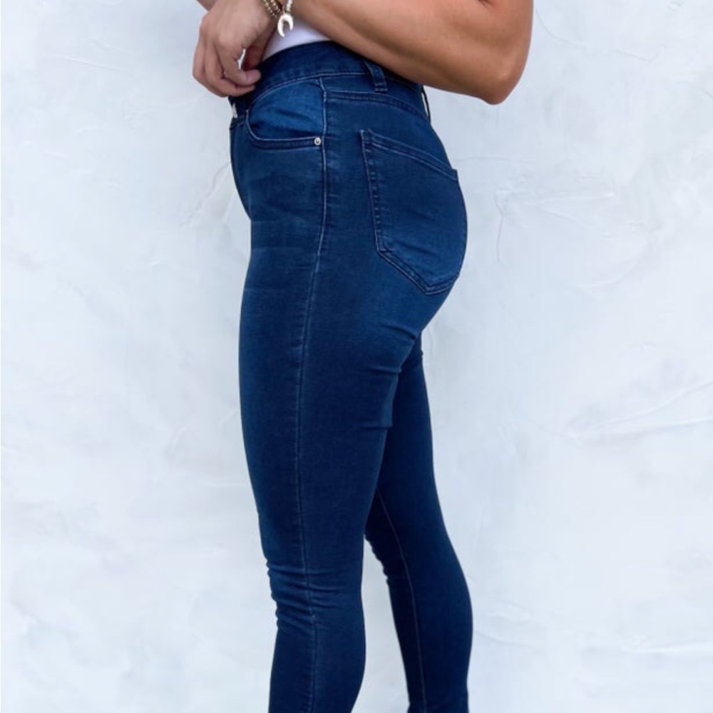YMI hyper Stretch Jeans Size Small